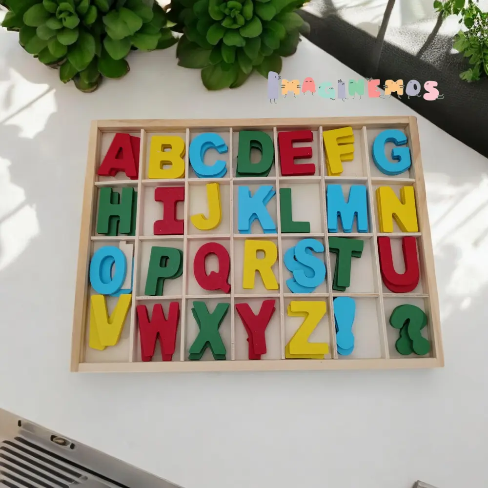 abecedario de madera